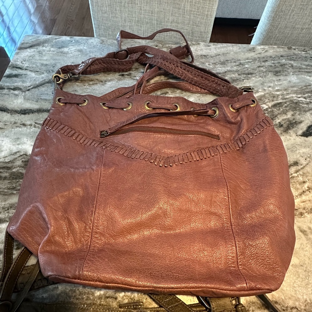 Day & Mood Stylish Olive Green and Dusty Rose Leather Handbags - Picture 5 of 16